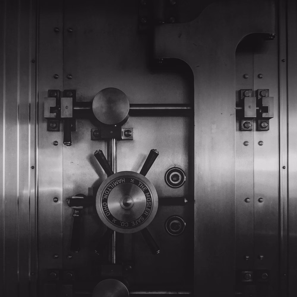 Secure storage vault for investment-grade diamonds